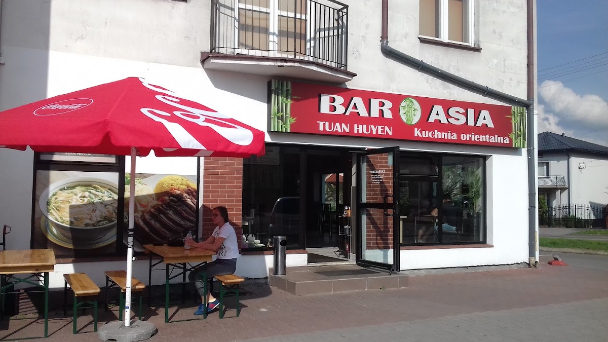BAR ASIA - Fasada restauracji